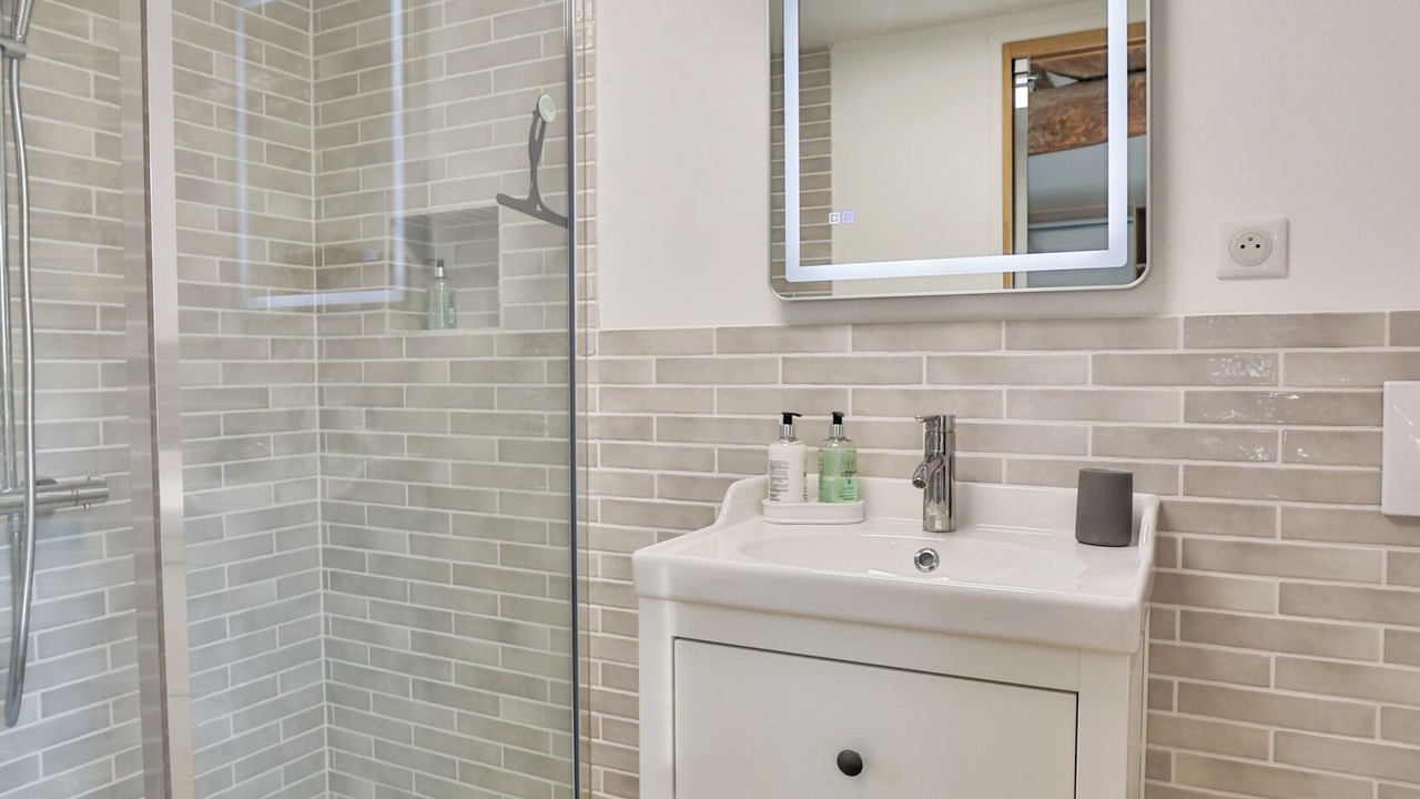 Photo of Bathroom in Saint-Sulpice-de-Cognac
