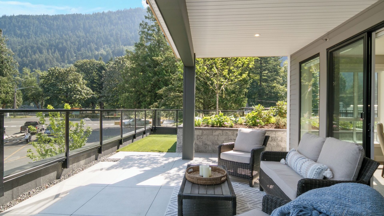 Photo of Patio Balcony in Harrison Hot Springs