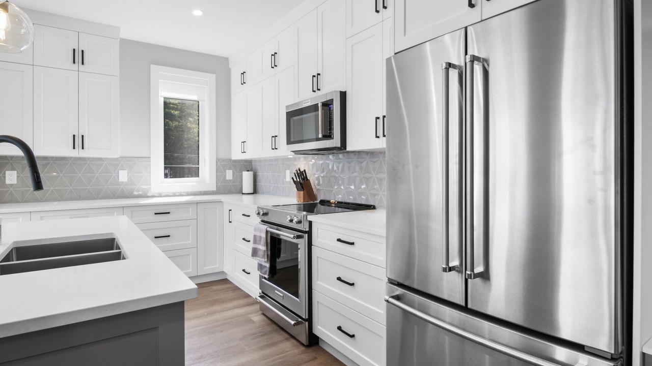 Photo of Kitchen in Harrison Hot Springs
