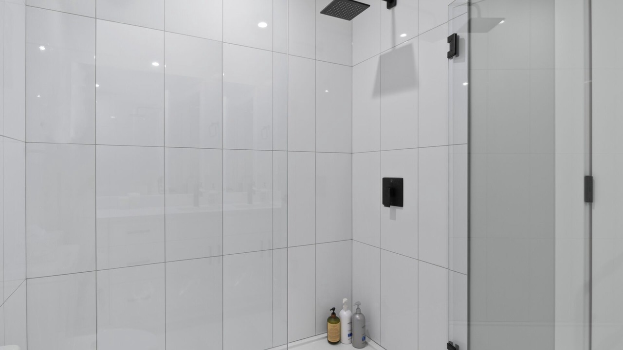 Photo of Bathroom in Harrison Hot Springs