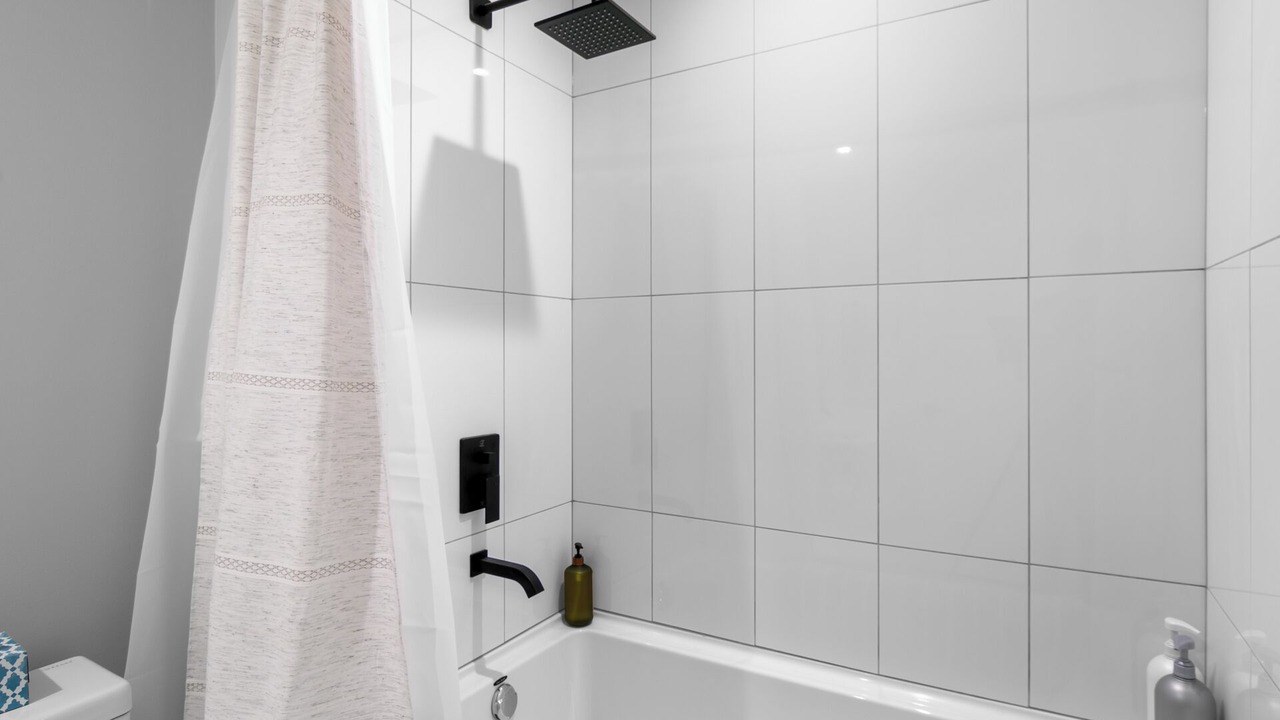 Photo of Bathroom in Harrison Hot Springs