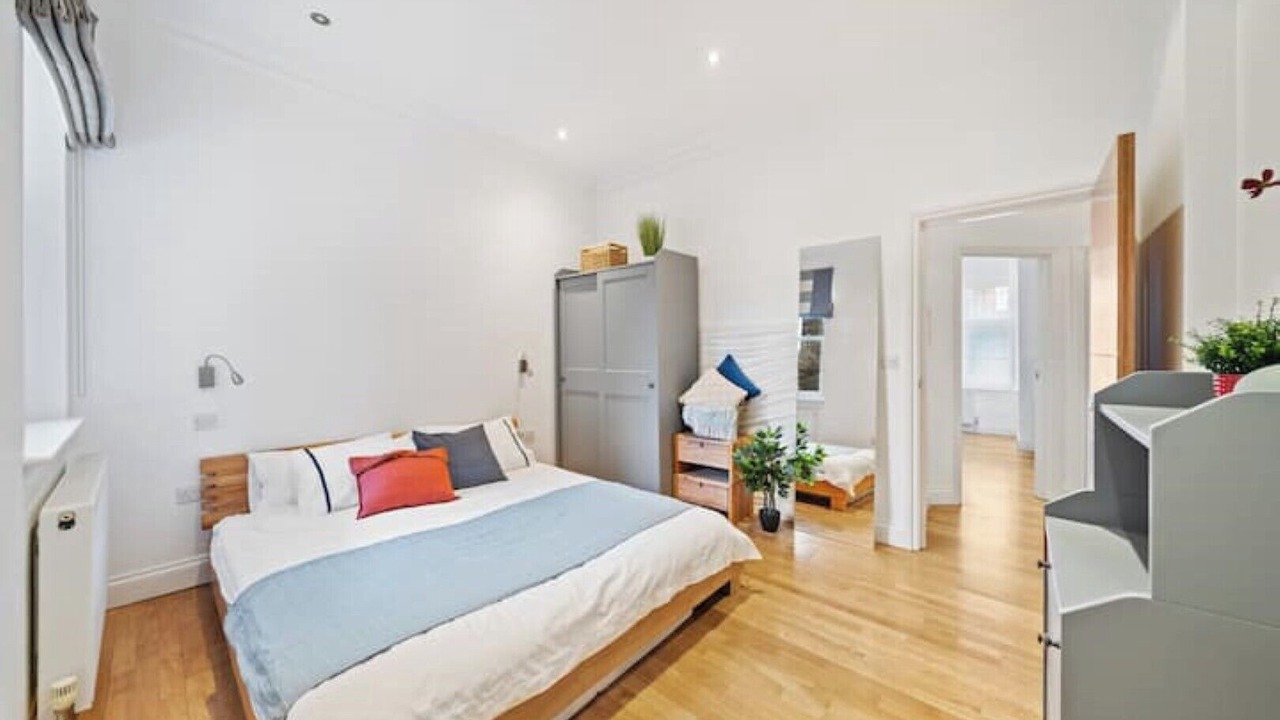 Photo of Bedroom in South Acton