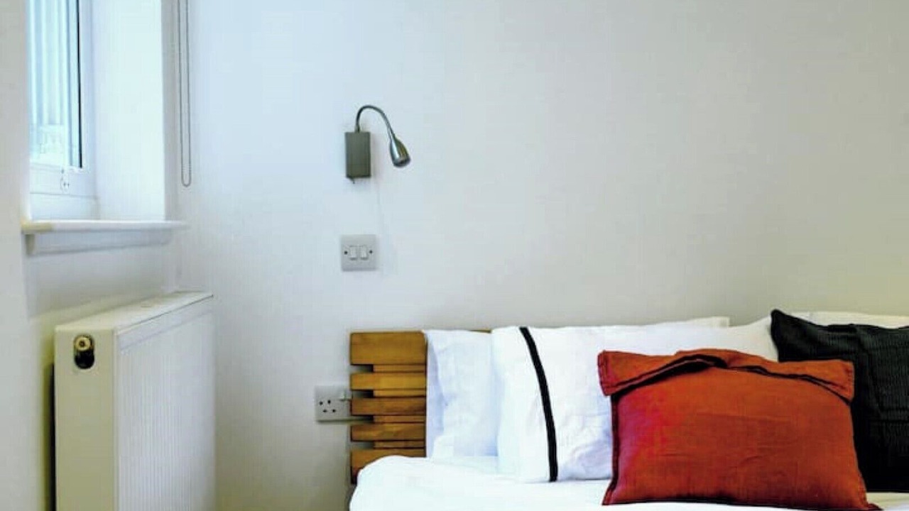Photo of Bedroom in South Acton