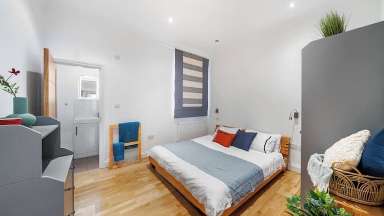 Photo of Bedroom in South Acton