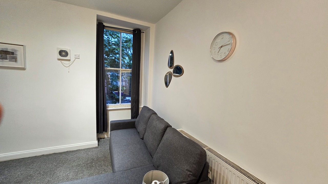 Photo of Livingroom in Saint Paul's