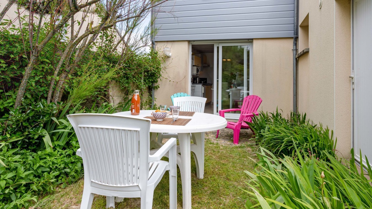 Photo of Outdoor in Surville