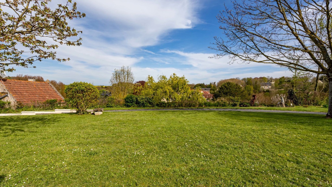 Photo of Outdoor in Fontaine-Henry
