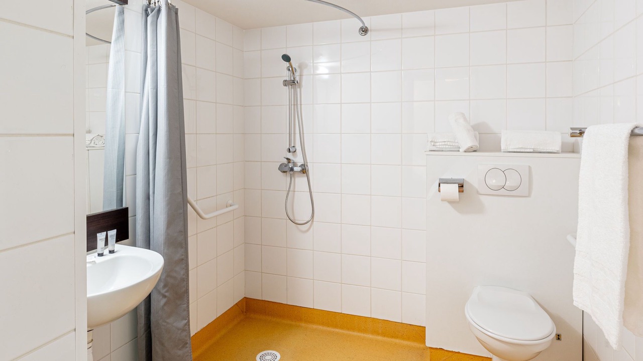 Photo of Bathroom in Eppe-Sauvage