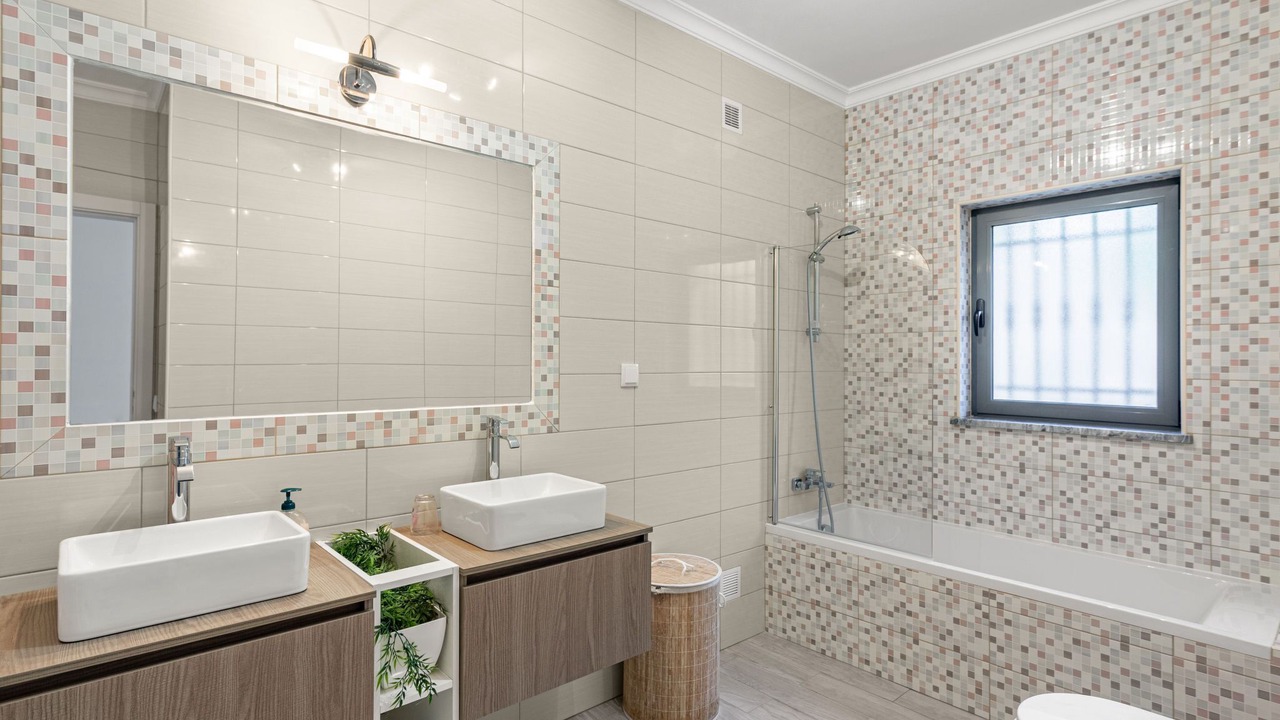 Photo of Bathroom in Estoi