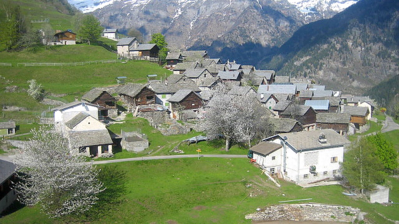 Photo of Others in Malvaglia-dagro