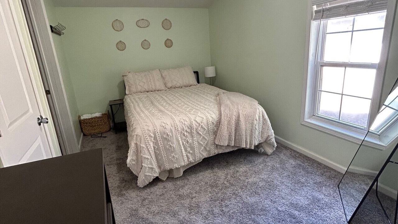 Photo of Bedroom in Eureka