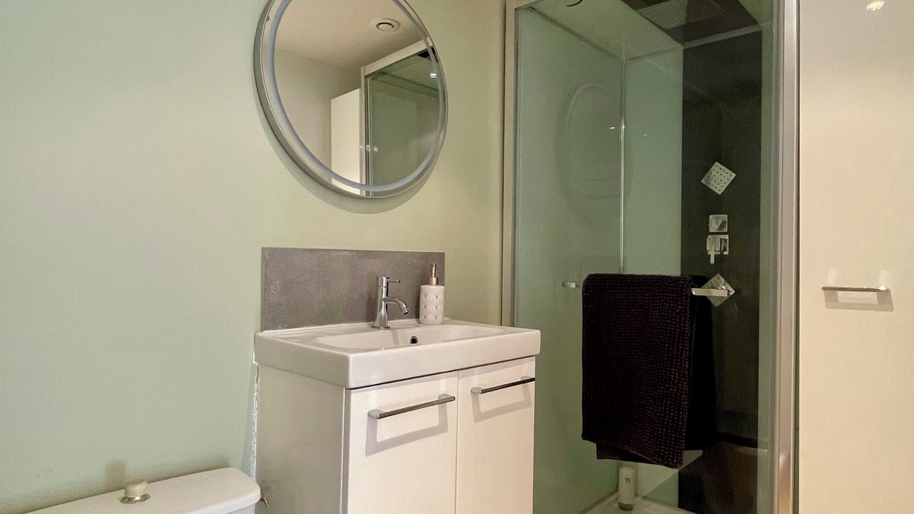 Photo of Bathroom in Phalempin