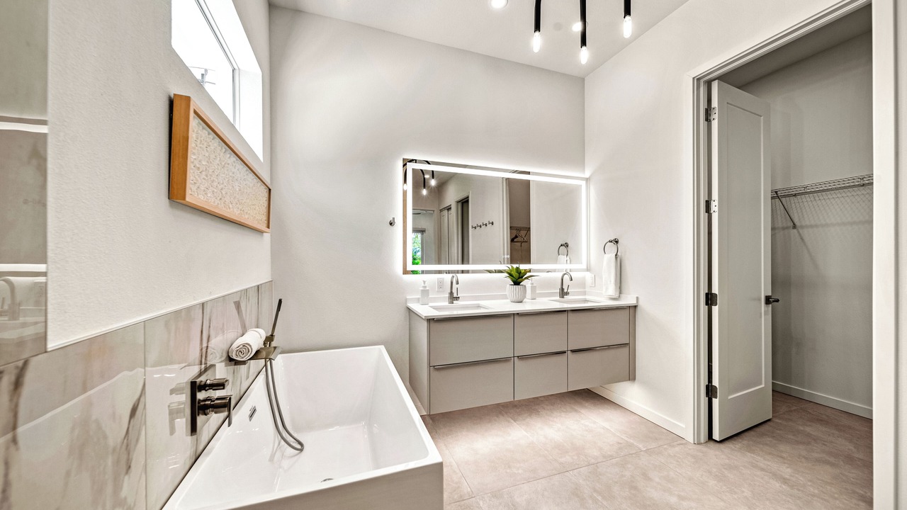 Photo of Bathroom in Arlington Park