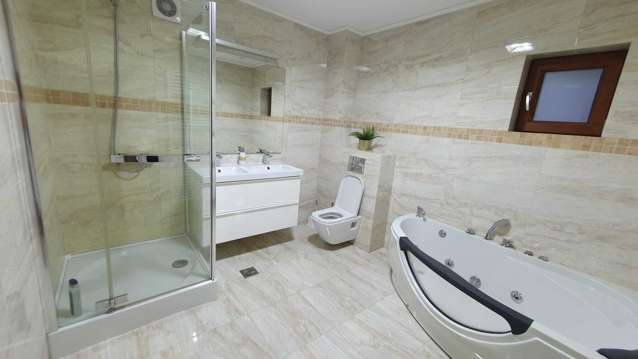 Photo of Bathroom in Pitesti