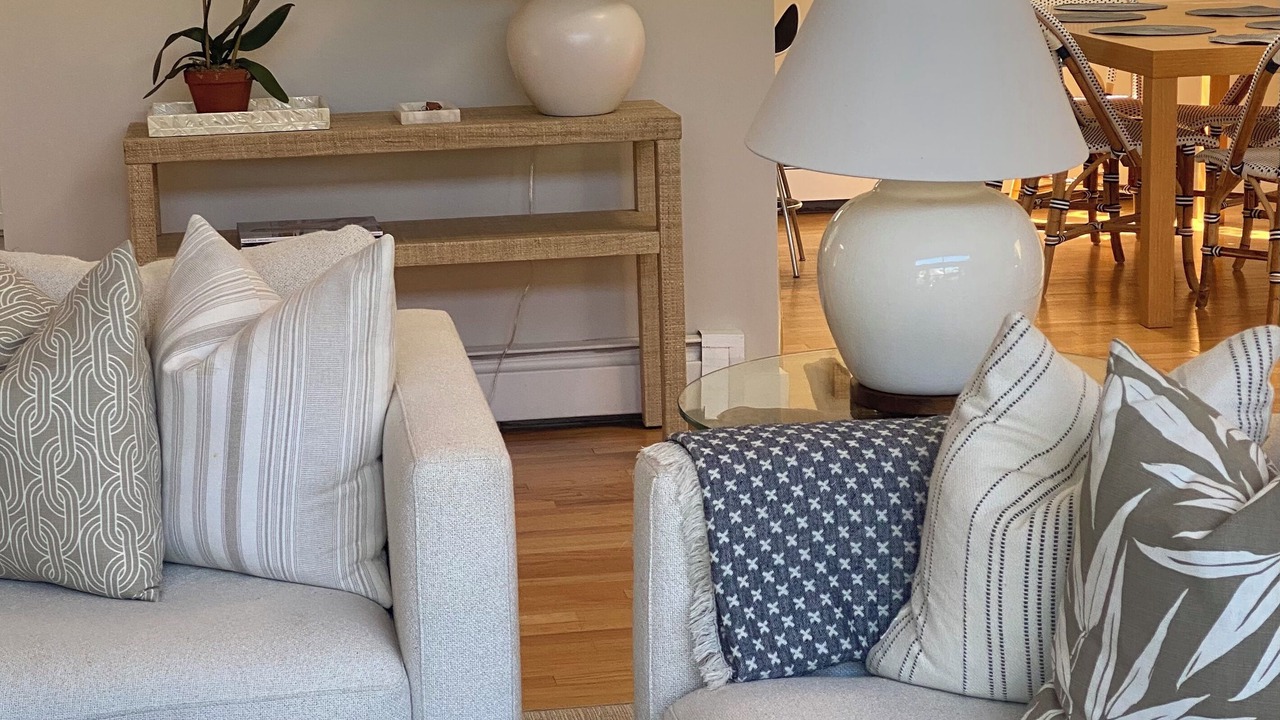 Photo of Livingroom in Wainscott