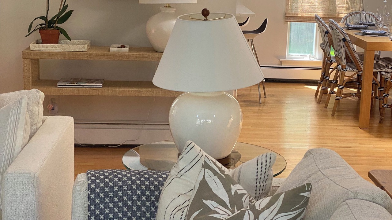 Photo of Livingroom in Wainscott