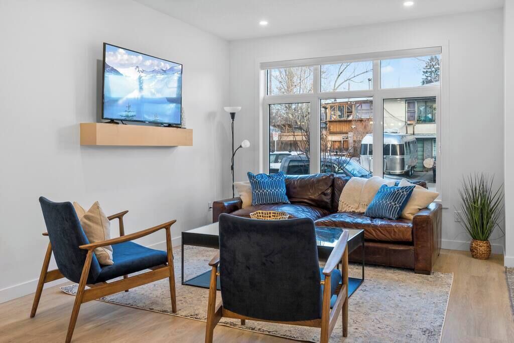 Photo of Livingroom in Southwest Calgary