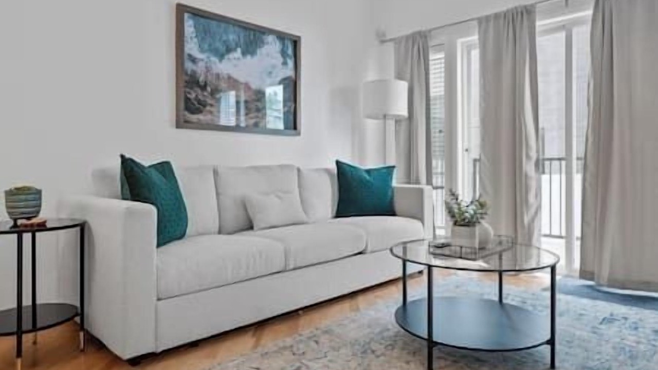 Photo of Livingroom in Marda Loop
