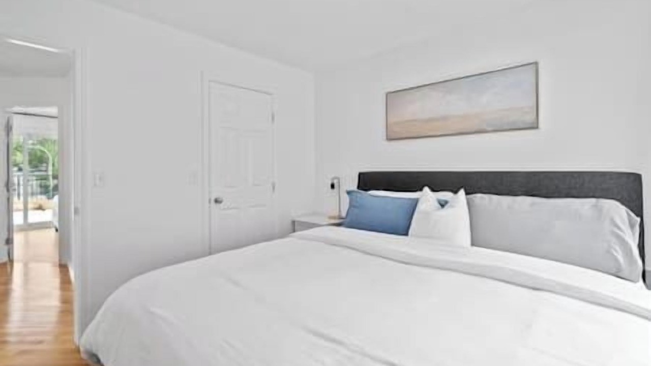Photo of Bedroom in Marda Loop
