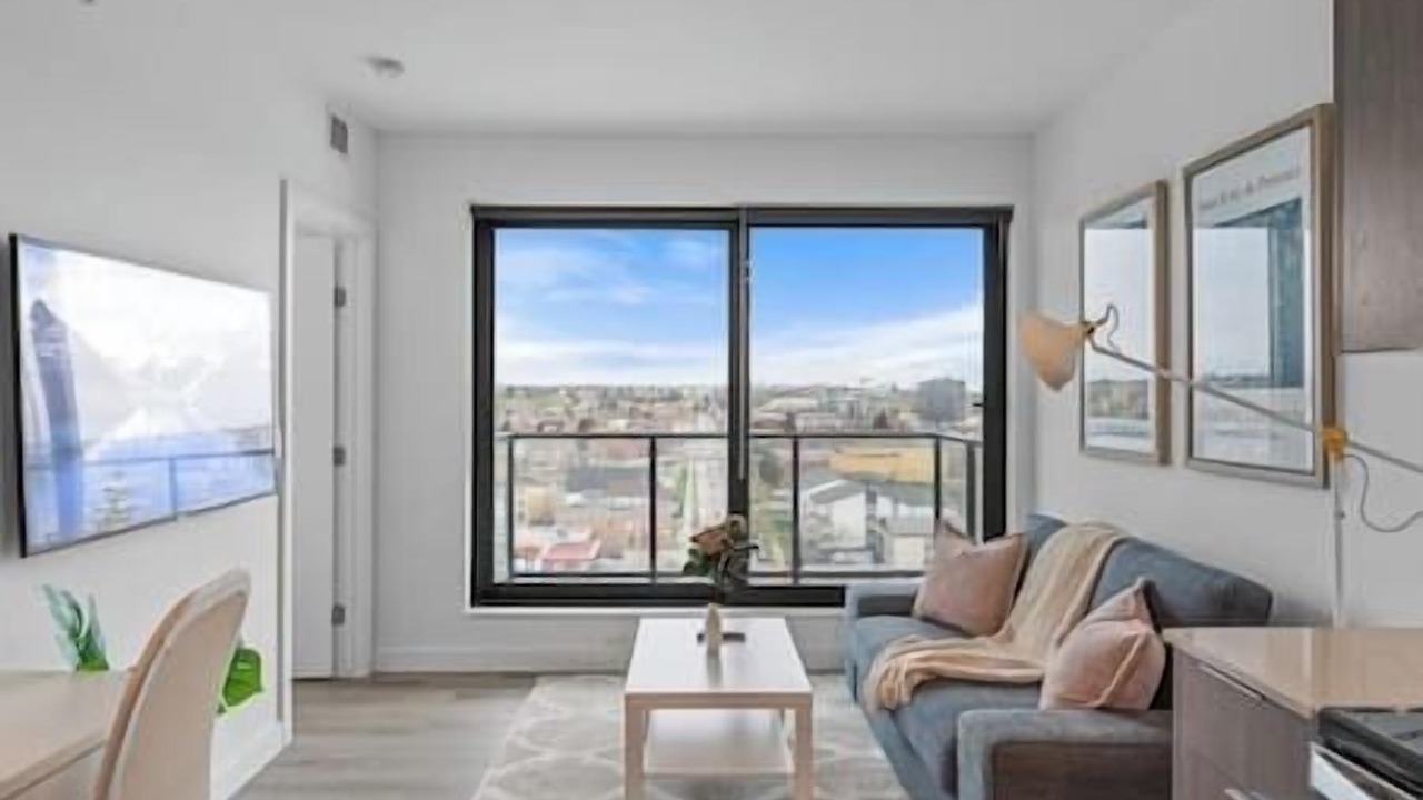 Photo of Livingroom in Crescent Heights