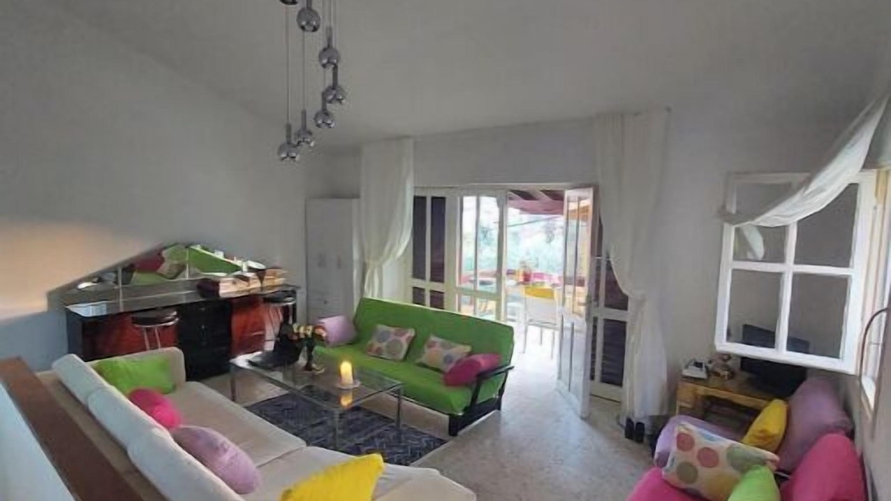 Photo of Livingroom in Karaoz