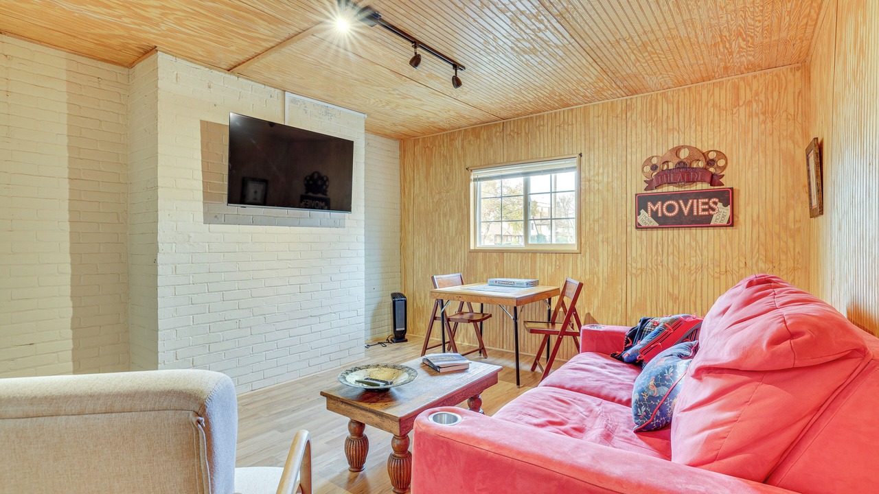 Photo of Livingroom in Winona