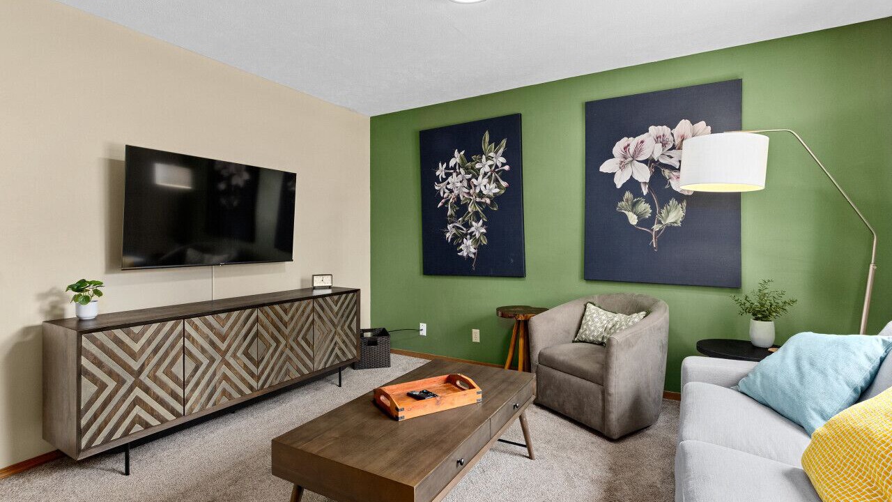 Photo of Livingroom in Bloomington