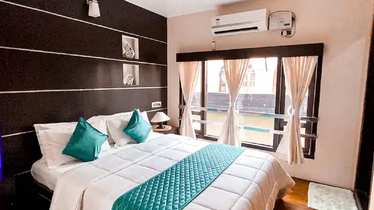 Photo of Bedroom in Alappuzha