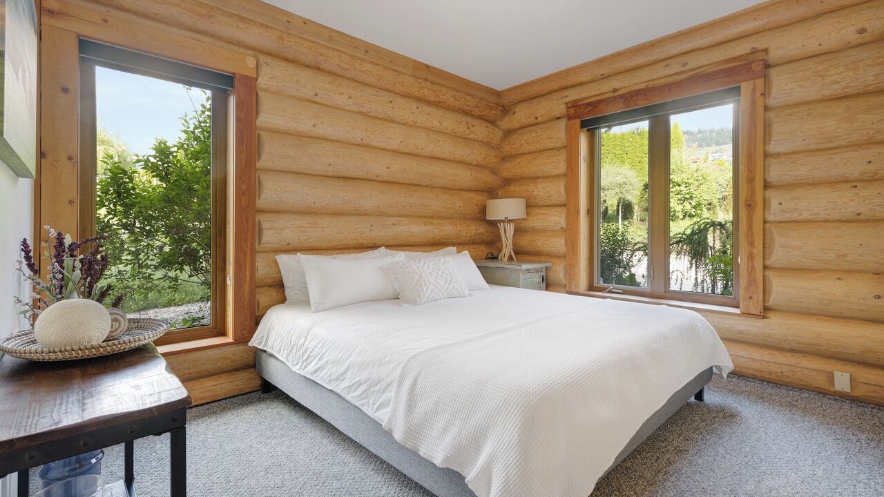 Photo of Bedroom in Okanagan-Similkameen