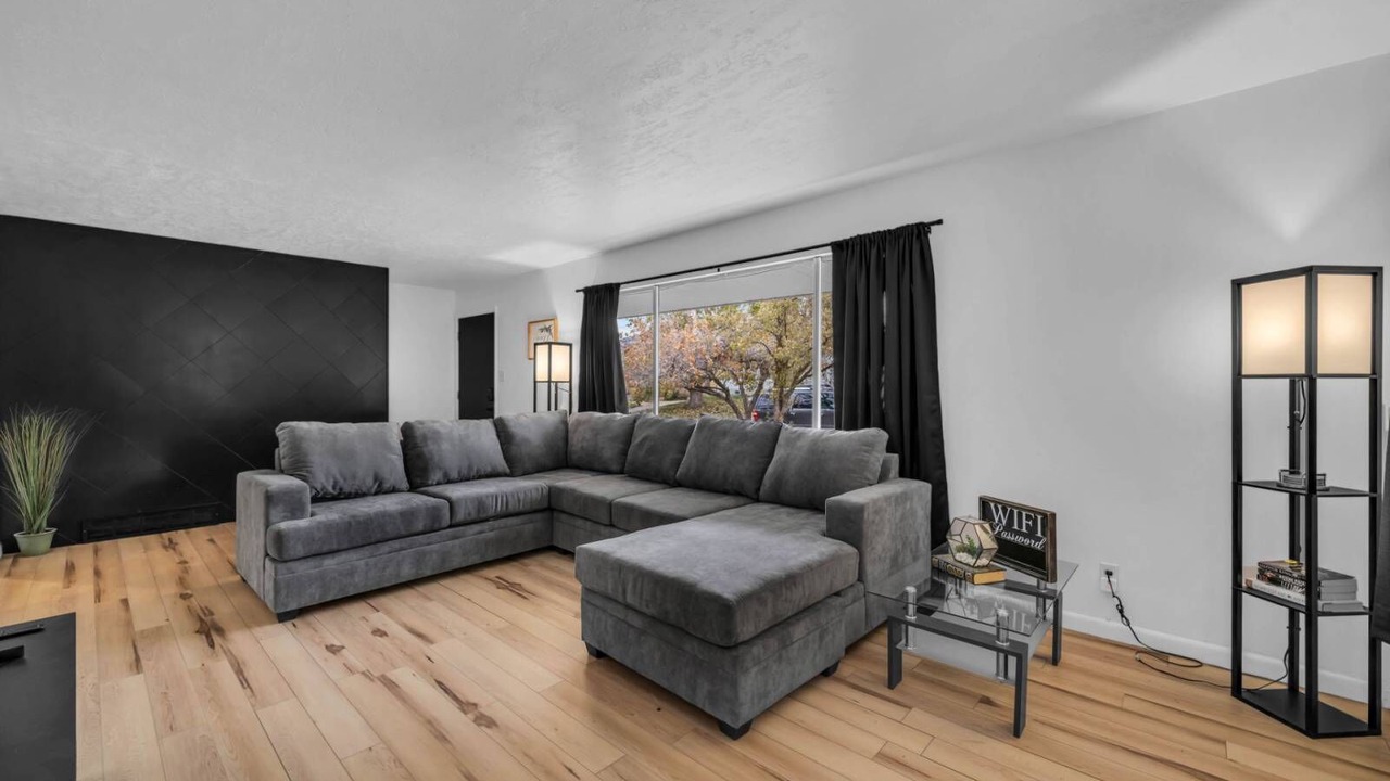 Photo of Livingroom in South Ogden