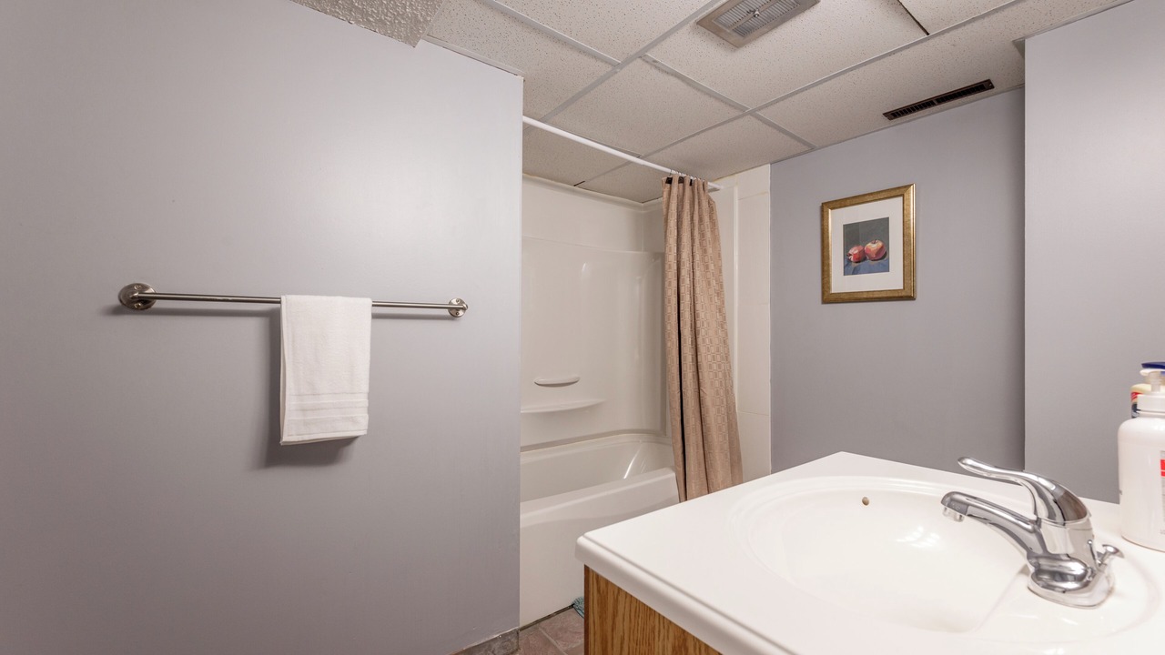 Photo of Bathroom in Varsity