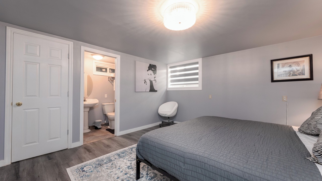 Photo of Bedroom in Varsity