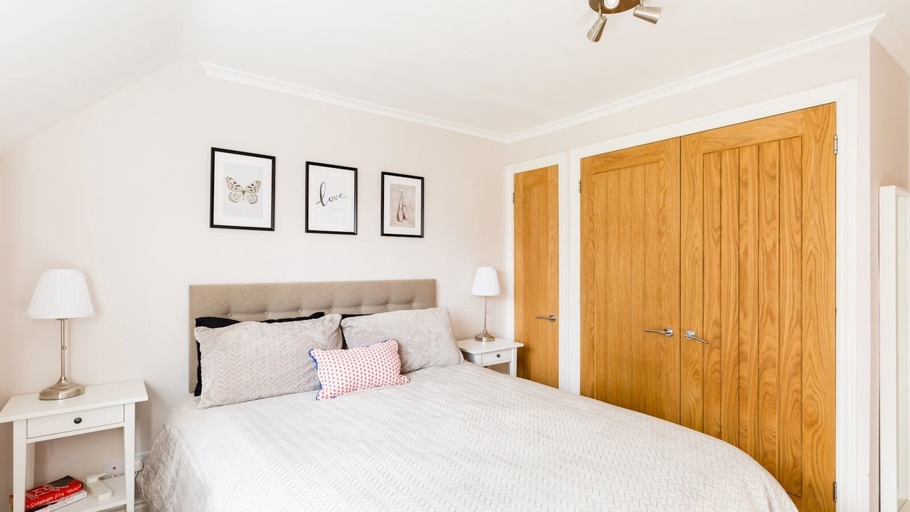 Photo of Bedroom in Leamington Spa