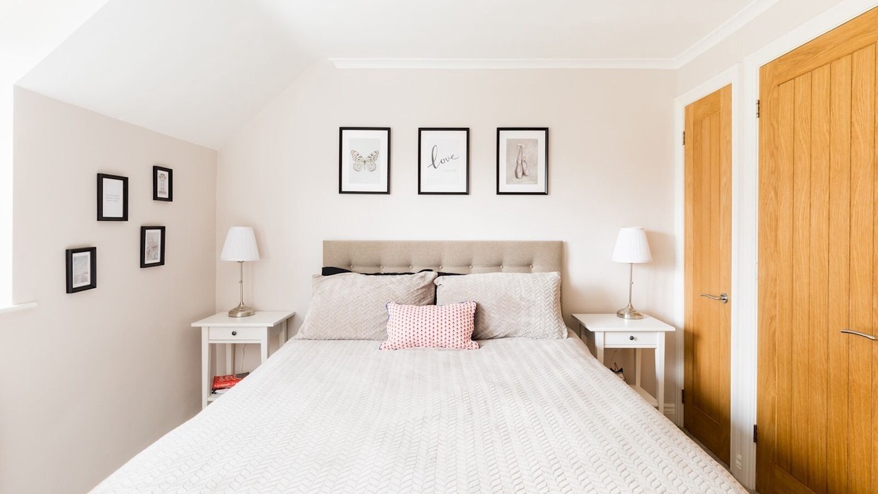 Photo of Bedroom in Leamington Spa