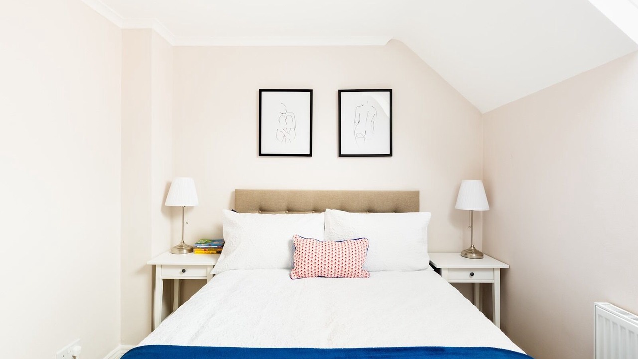 Photo of Bedroom in Leamington Spa