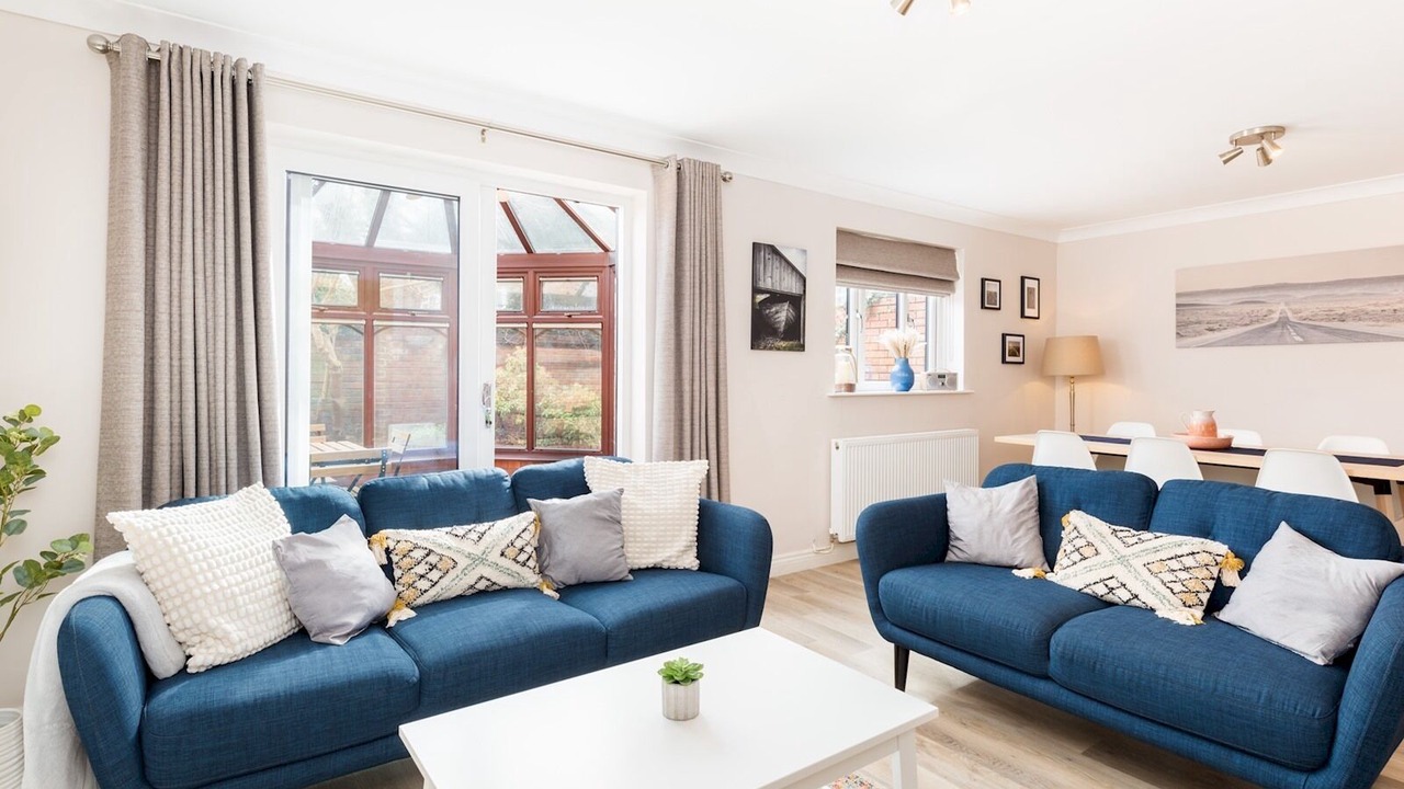 Photo of Livingroom in Leamington Spa