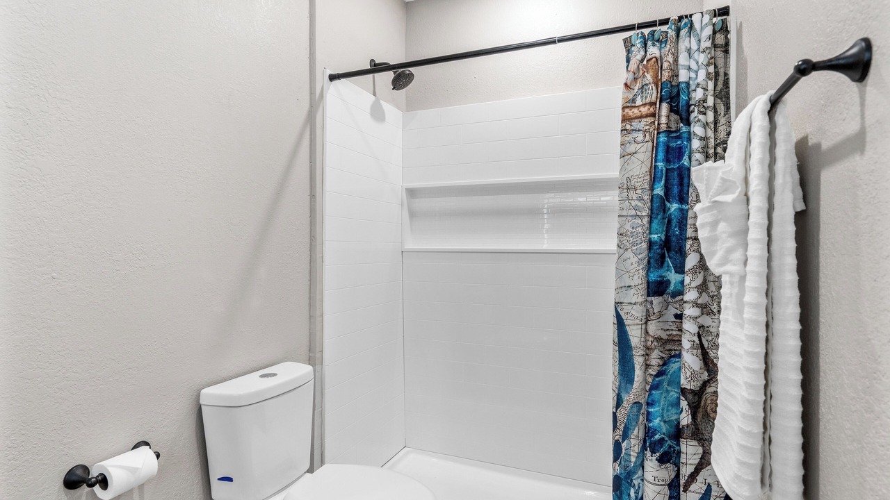 Photo of Bathroom in South Gate Ridge