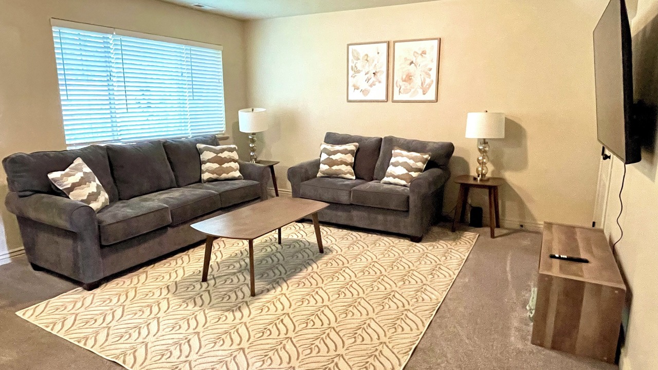 Photo of Livingroom in Springville