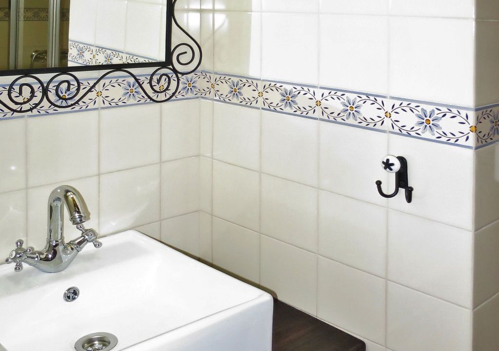 Photo of Bathroom in Cossourado
