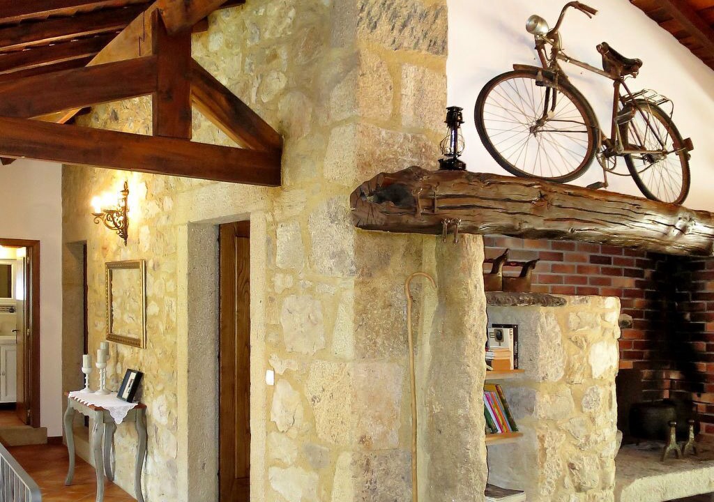 Photo of Livingroom in Cossourado