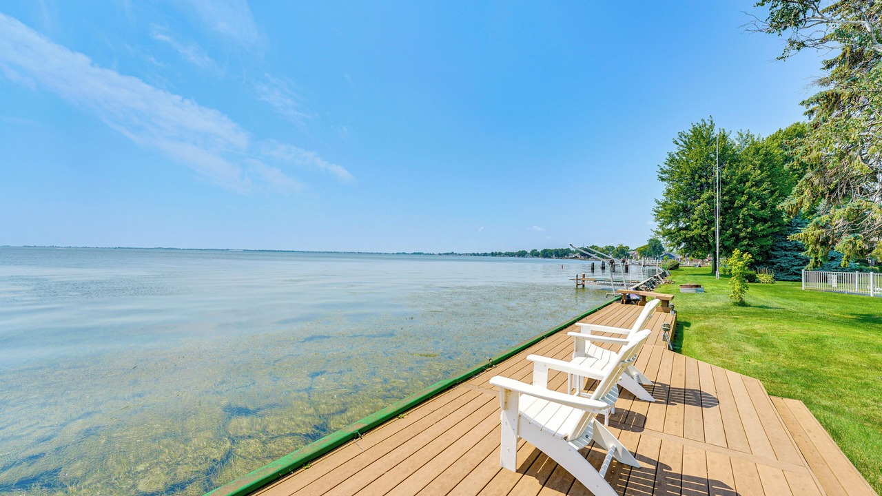 Photo of Patio Balcony in Anchor Bay Harbor