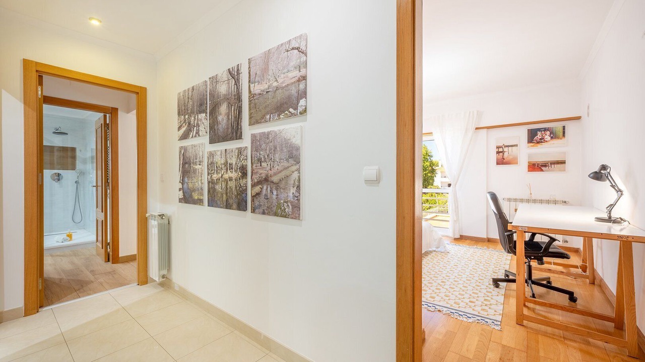 Photo of Bedroom in Carcavelos