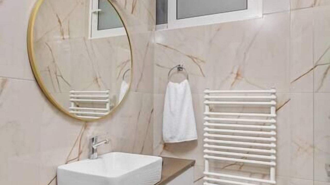 Photo of Bathroom in Petaloudes