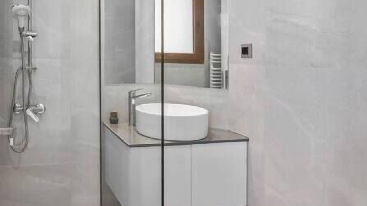 Photo of Bathroom in Petaloudes