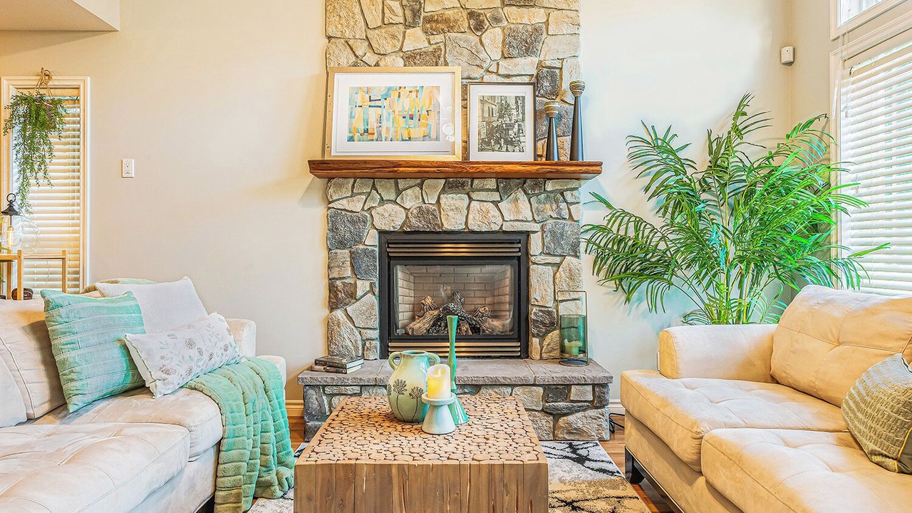 Photo of Livingroom in Promontory