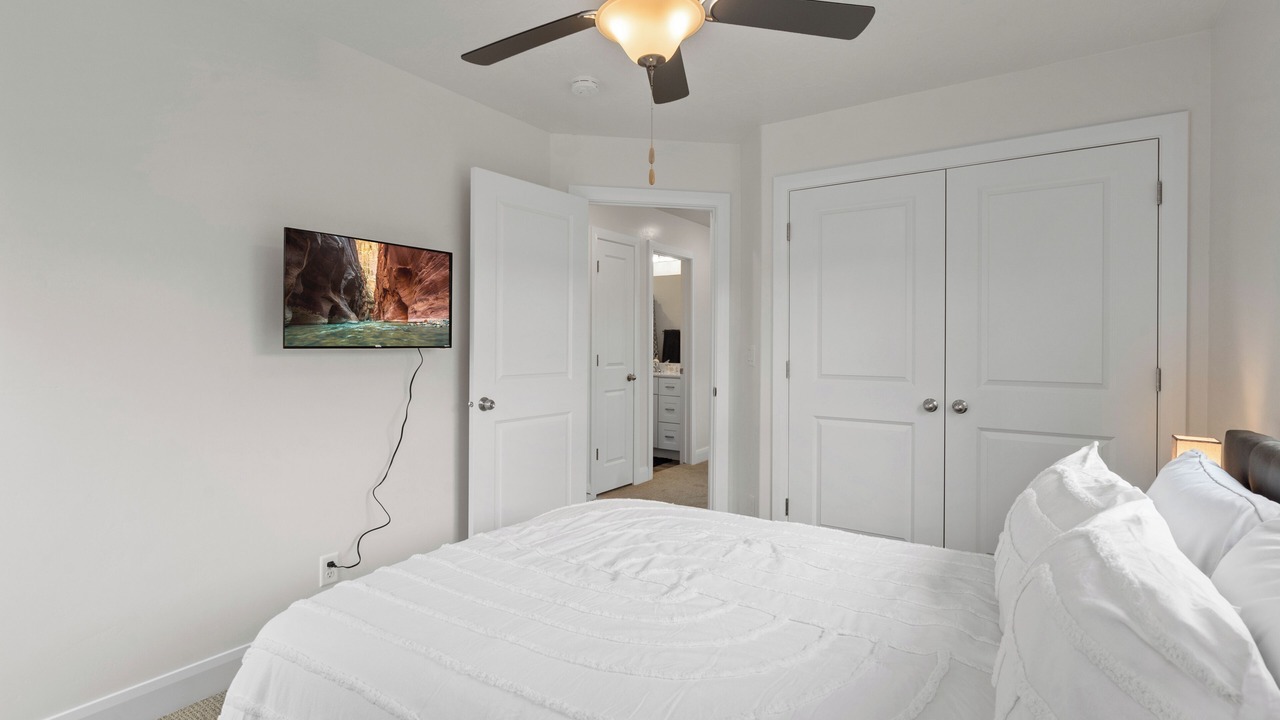 Photo of Bedroom in Ivins