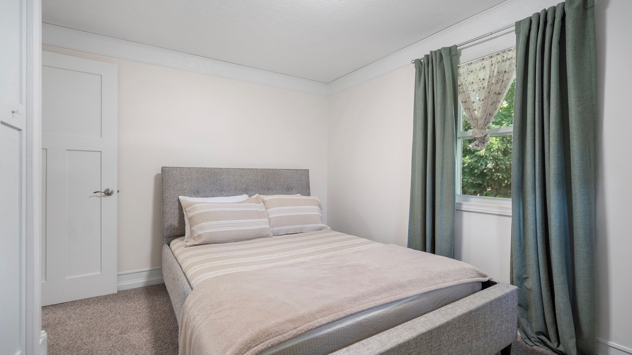 Photo of Bedroom in Fenton
