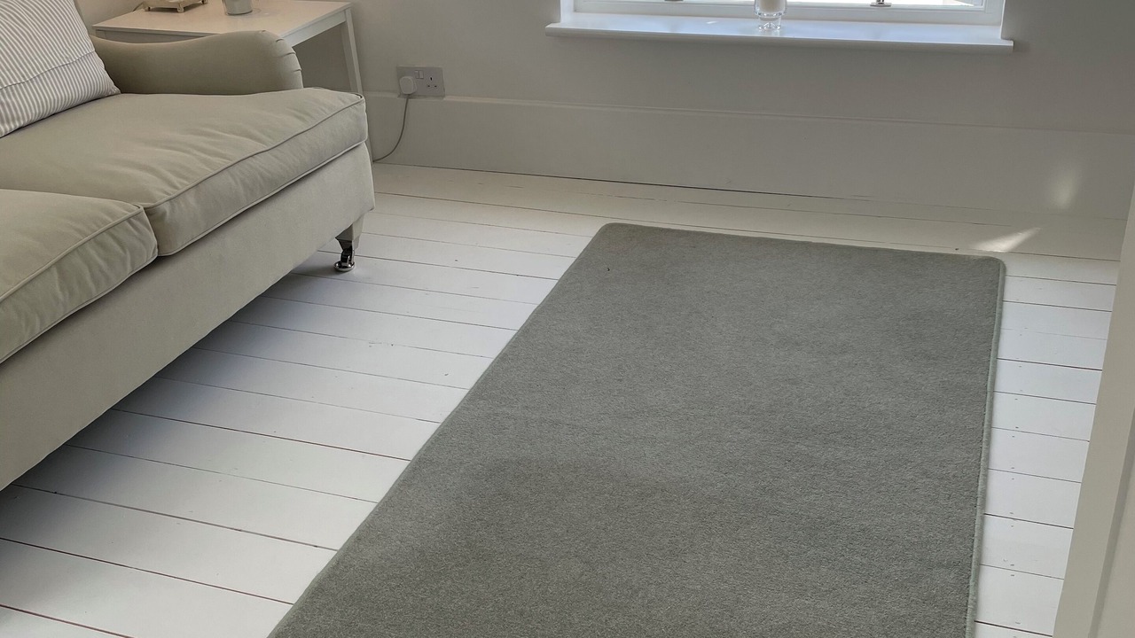 Photo of Livingroom in Shepperton