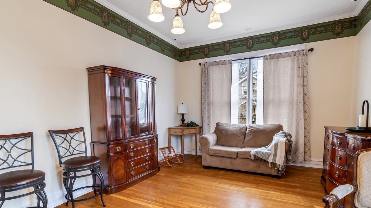 Photo of Livingroom in Farmington