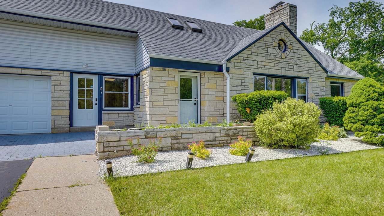 Photo of Outdoor in Brookfield